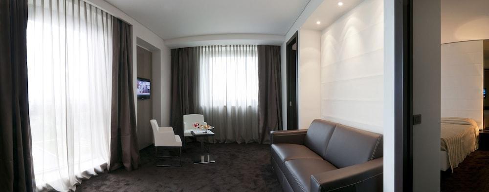 Parco Dei Principi Congress&spa Hotel 4*
